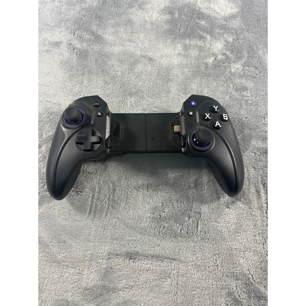 Android Mobile Gaming Controller USB-C Telescopic Gamepad Black Purple Accent